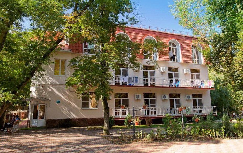 Жилые корпуса санатория «Жемчужина моря» в Кабардинке — фото 7